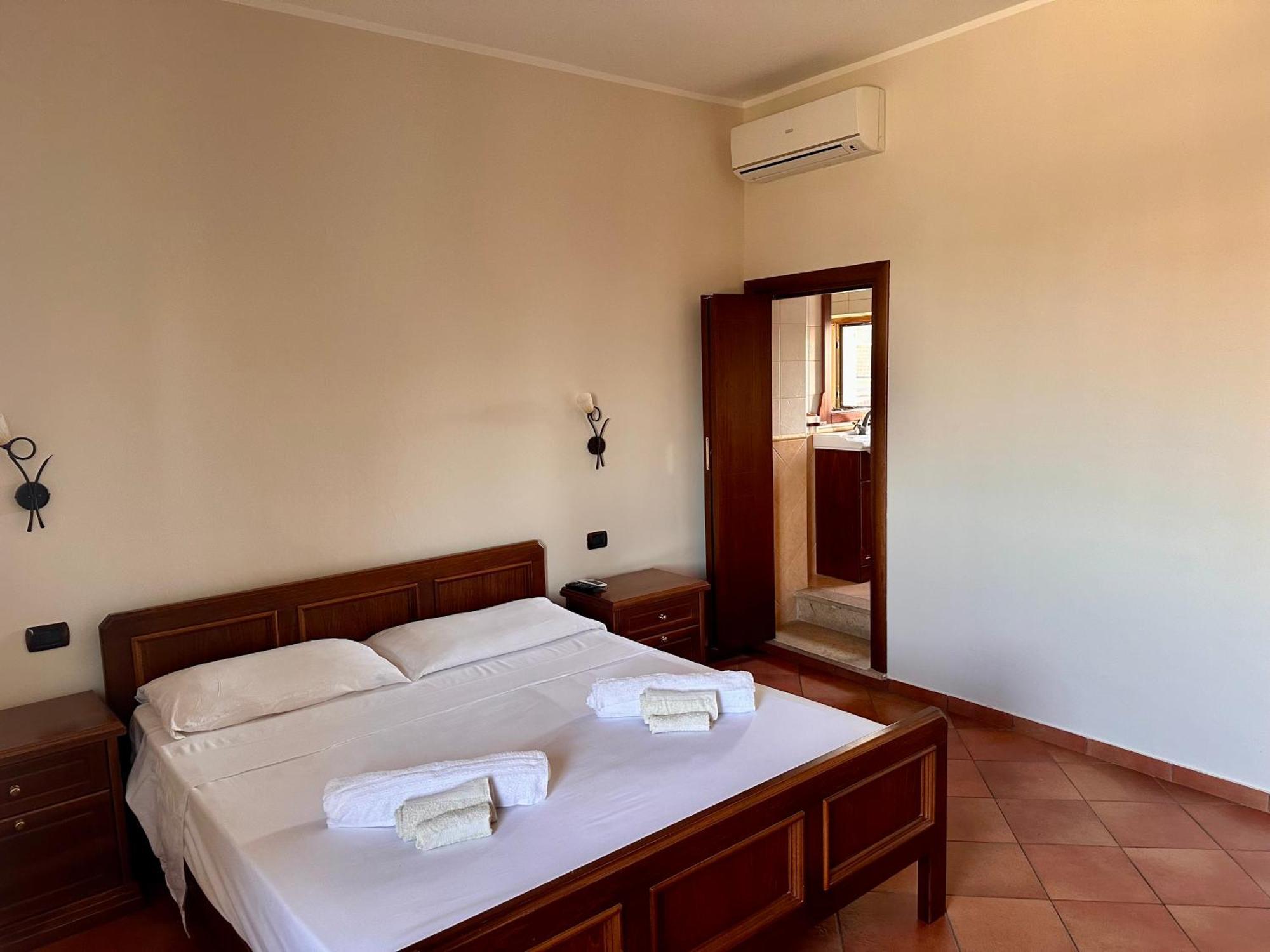 Luxury Accommodation Санта-Доменика Экстерьер фото