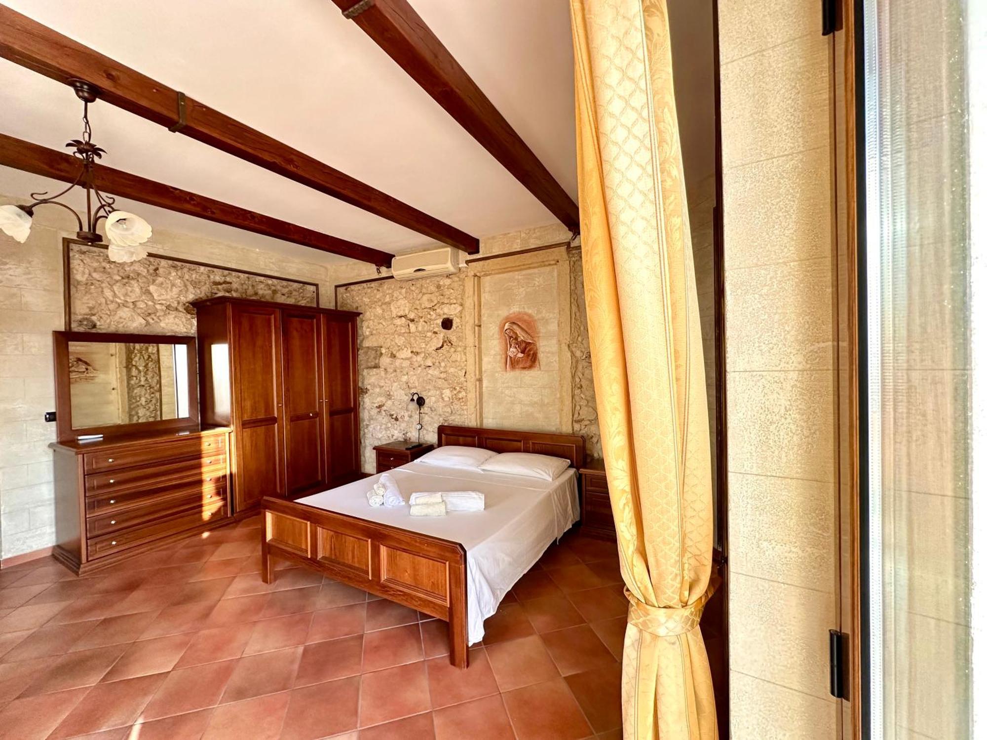 Luxury Accommodation Санта-Доменика Экстерьер фото